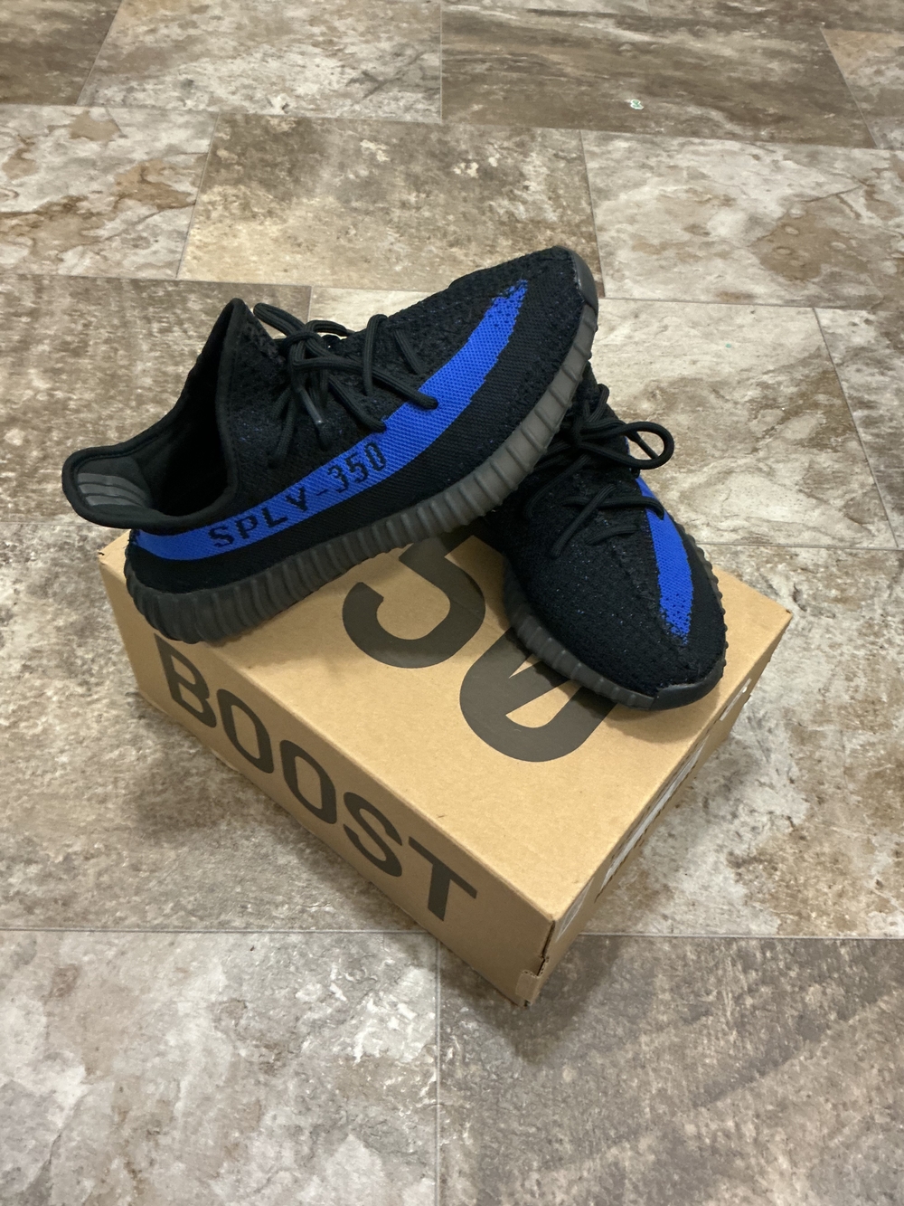 Adidas Yeezy Boost 350 V2 Dazzling Blue - Women's 8.5 / Men's 7.5 (With Box)